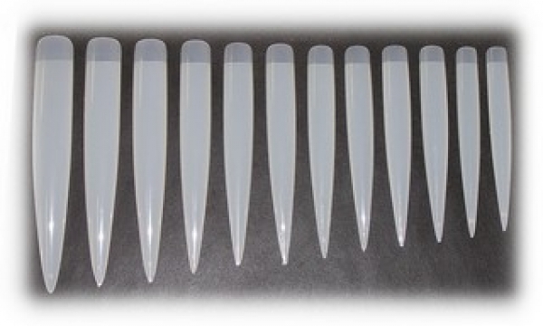 Long Stiletto-Tips natur